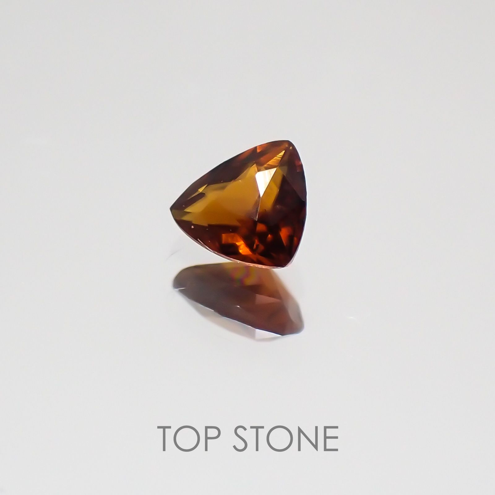 バストネサイト パキスタン産 ルース 0.18ct[21018965]3.3×3.1mm前後