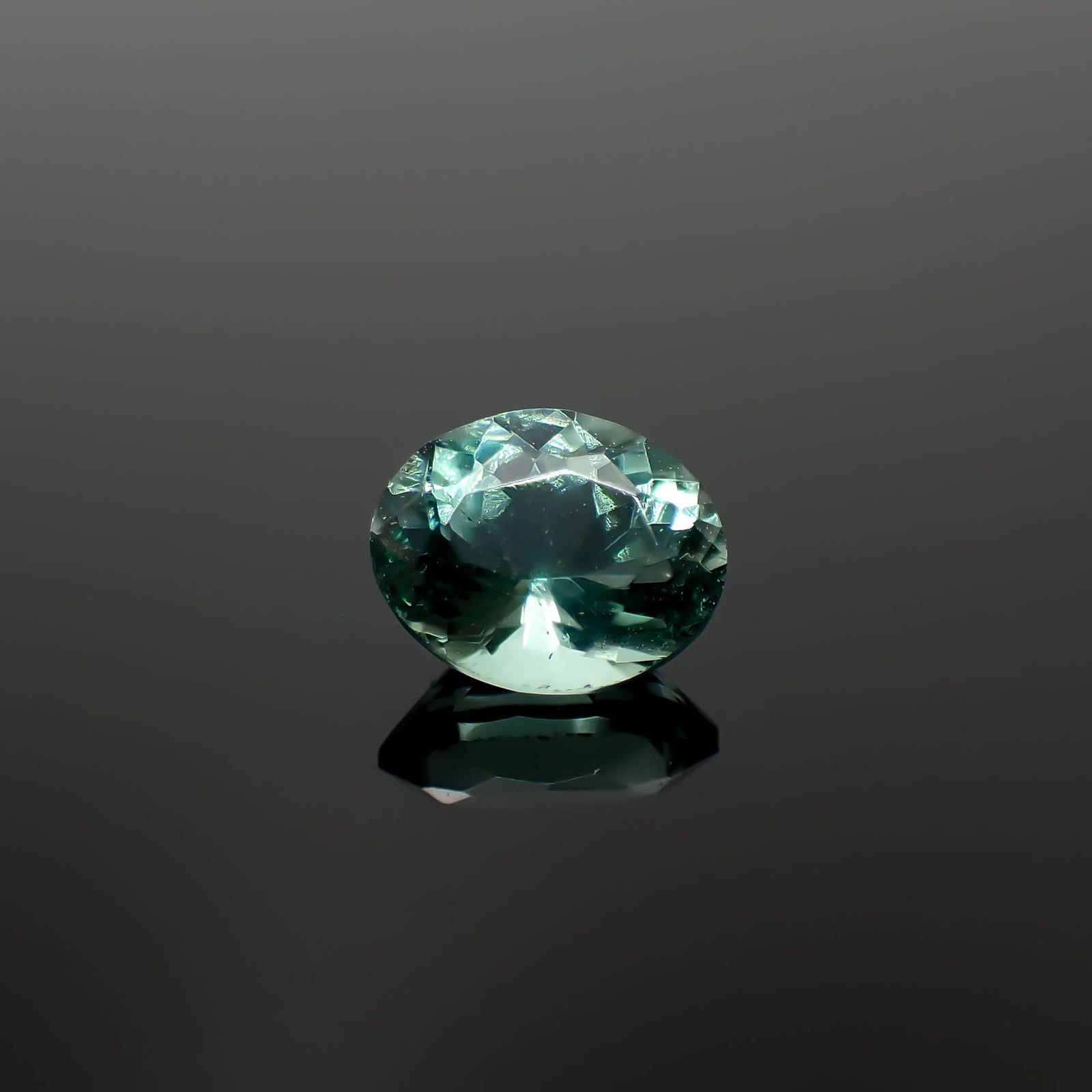 フローライト フルオレッセンス イギリス・ロジャリー鉱山産 1.01ct[240928902]6.9x5.7mm前後