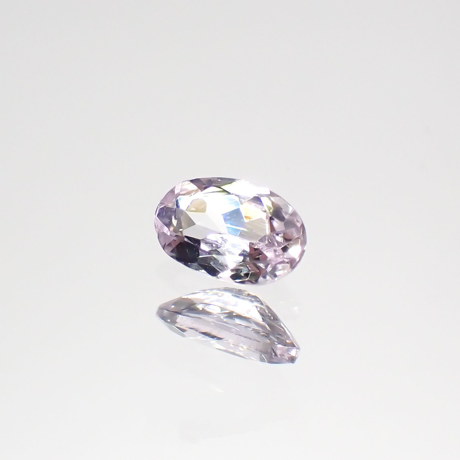 ピンクゾイサイト(宝石名ピンク・ゾイサイト)タンザニア産 0.23ct 識別済[220115051]4.8x3.1mm前後