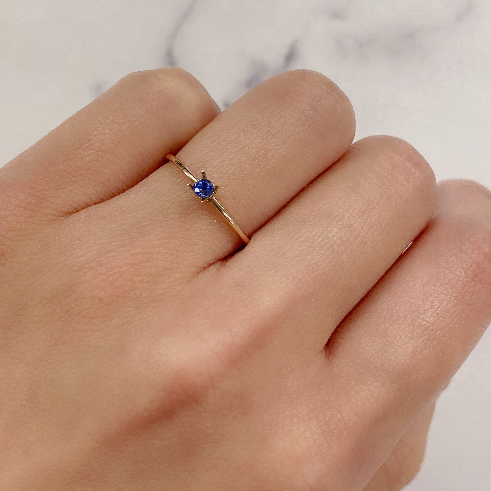 ベニトアイト(宝石名ベニトアイト) アメリカ・カリフォルニア産 0.11ct 識別済[210712168]2.7×2.7mm前後