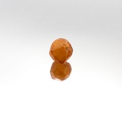 スペサルティンガーネット マンダリンオレンジカラー 原石(宝石名ガーネット)タンザニア産 1.69ct 識別済[230823127]6.1x6mm前後