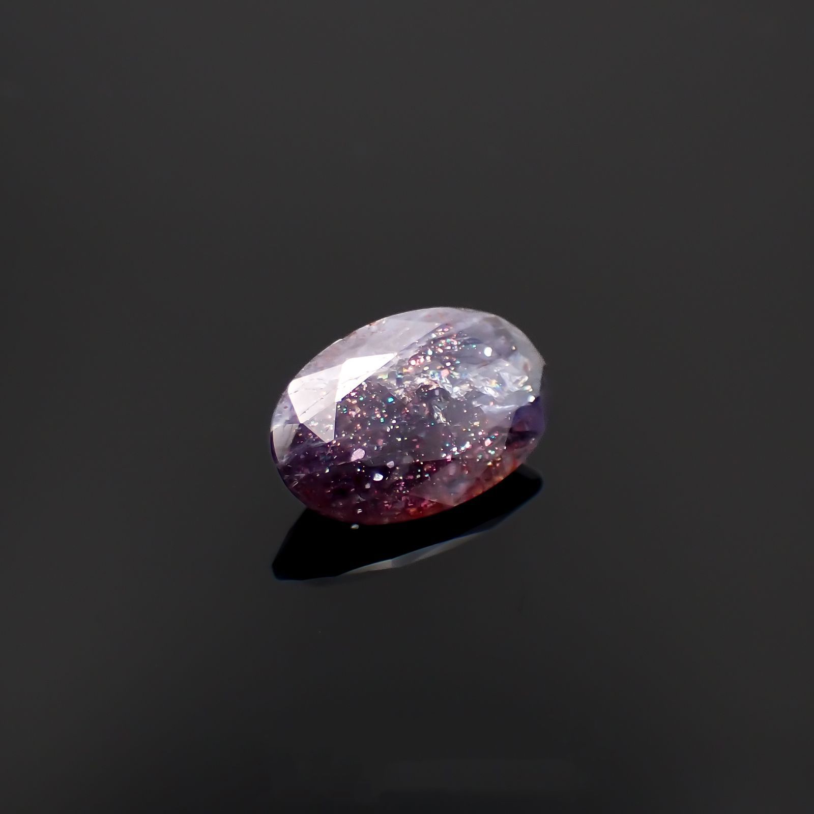 ブラッドショットアイオライト インド産 1.71ct[221219652]10.8x7mm前後