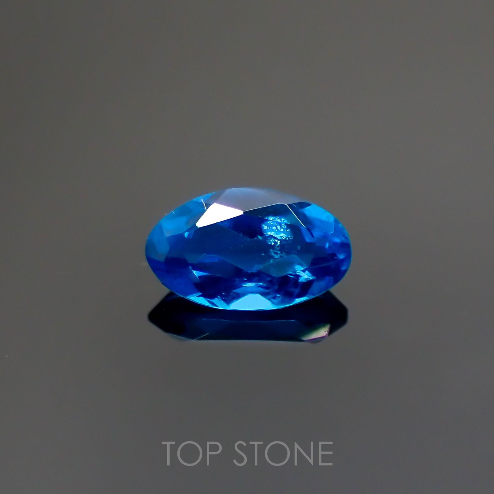 ネオンブルーアパタイト(宝石名アパタイト) ブラジル産 0.23ct 識別済[211012569]5×3mm前後
