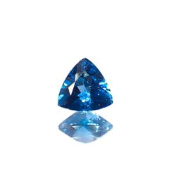 アウイナイト フルオレッセンス(宝石名アウイナイト)ドイツ産 0.13ct 識別済[220917696]3.6x3.7mm前後