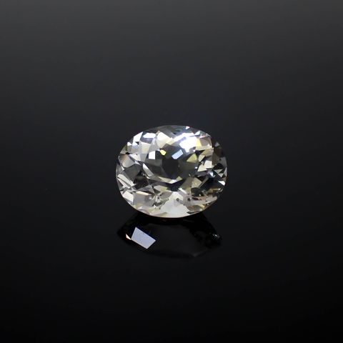 オーソクレース(宝石名ホワイト・オーソクレース)マダガスカル産 6.849ct ソ付(彩珠)[250530413]13.8x12.1mm前後