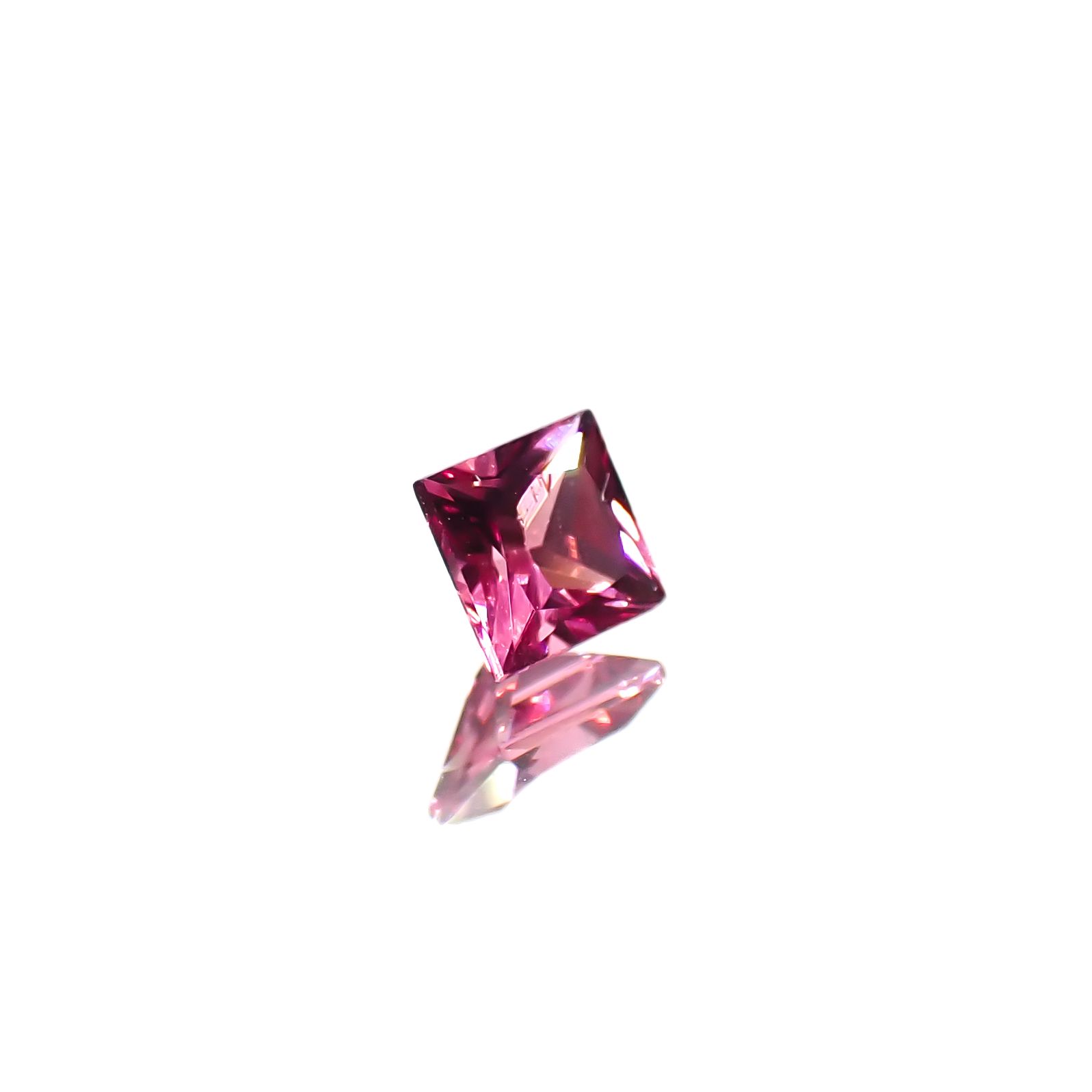 ◇プリンセスカット◇ホットピンクスピネル(宝石名ピンク・スピネル)タンザニア産 0.18ct 識別済[220817534]3x3mm前後