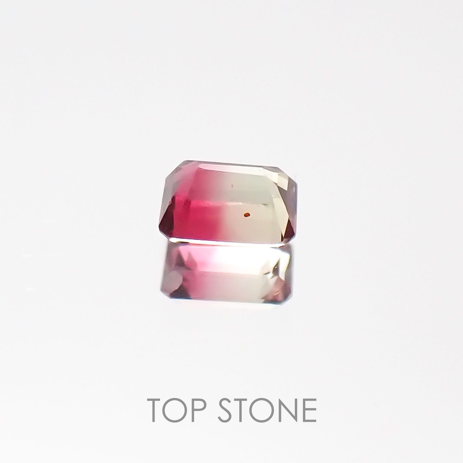 バイカラーサファイア タンザニア産 ルース 0.16ct[20106704]3.3×2.5mm前後