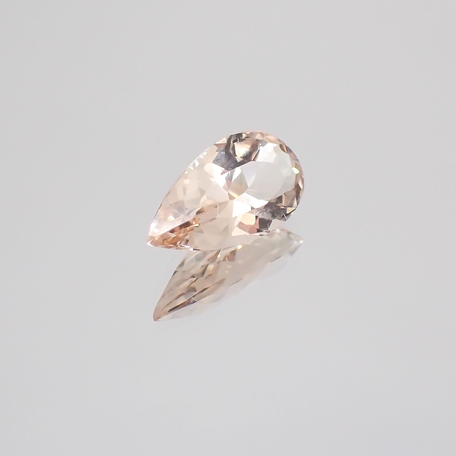 モルガナイト(宝石名モルガナイト) ナイジェリア産 1.17ct 識別済[21039105]9.7×5.5mm前後