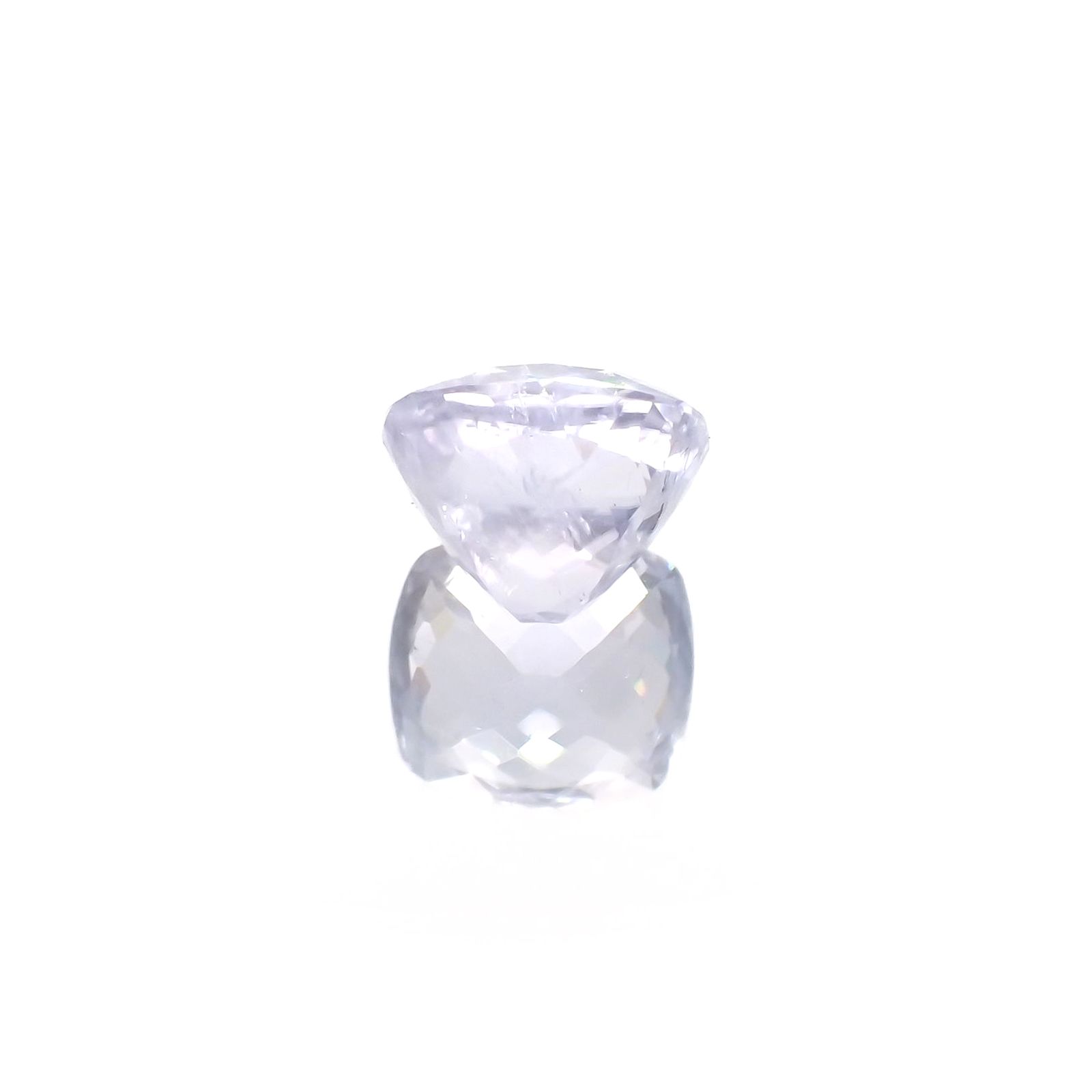 スキャポライト フルオレッセンス ミャンマー・モゴック産 4.22ct / 10.1x9.2mm前後 [230421436]