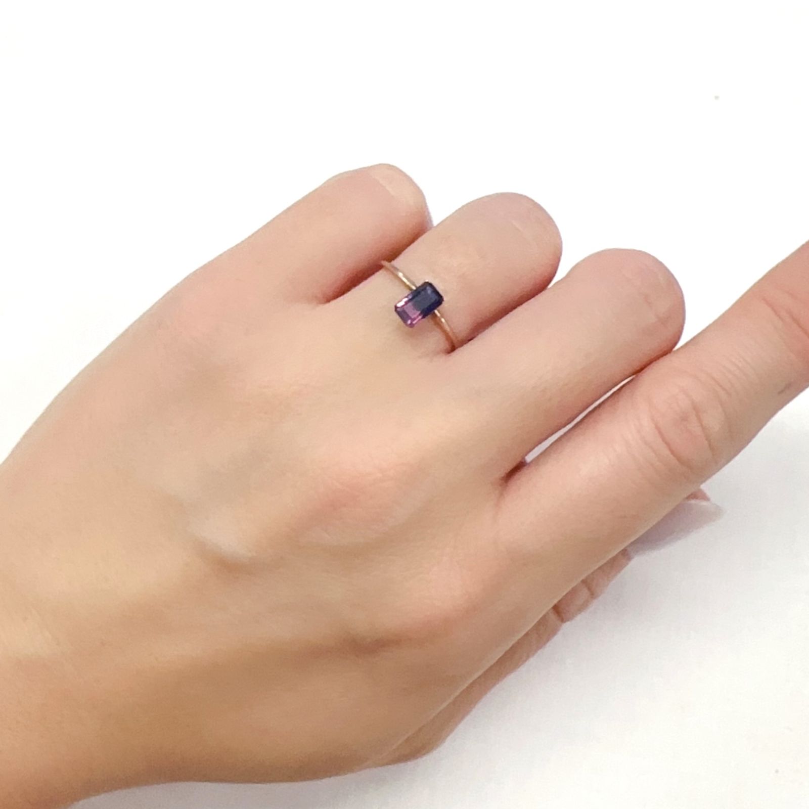 ウィンザーサファイア 非加熱 タンザニア・ウィンザー産 0.89ct[231224668]6.8x4.1mm前後