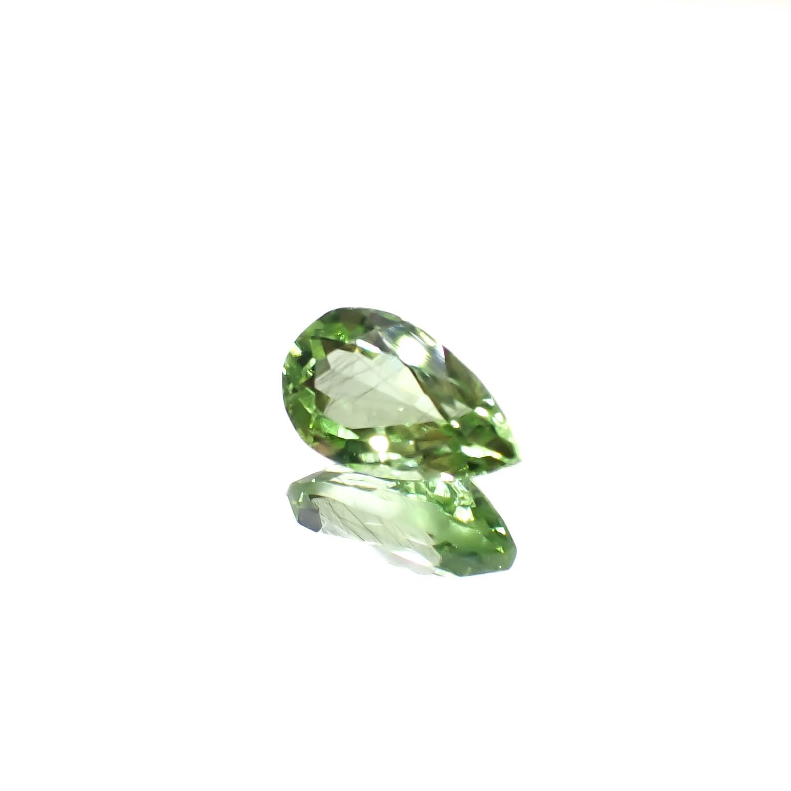 ルドウィジャイトインペリドット パキスタン産 2.62ct[240728523]11.3x6.8mm前後