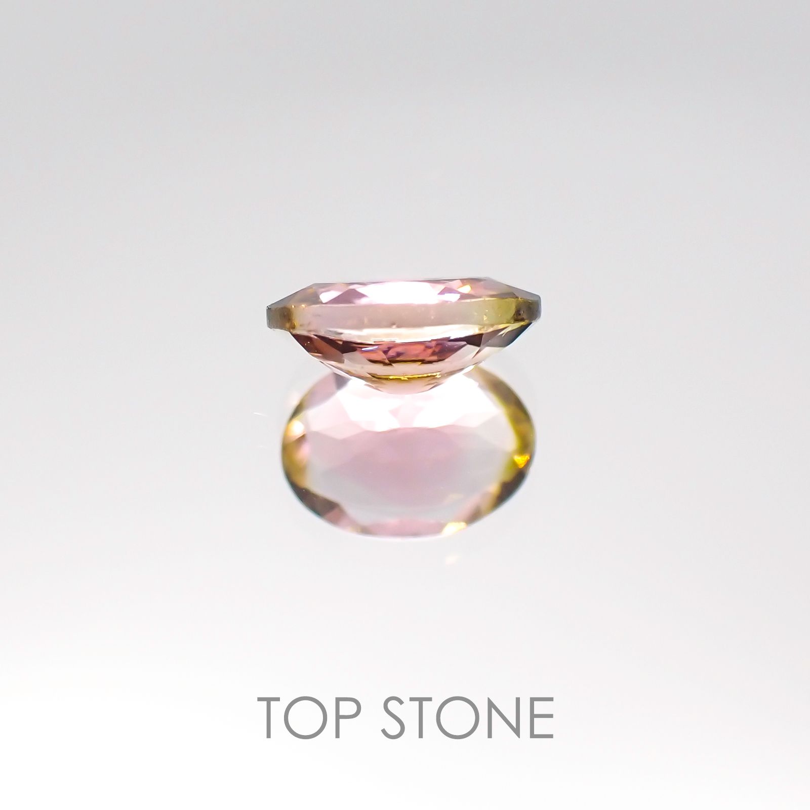 バイカラートルマリン ブラジル産 ルース 0.67ct[20106803]6.8×5mm前後