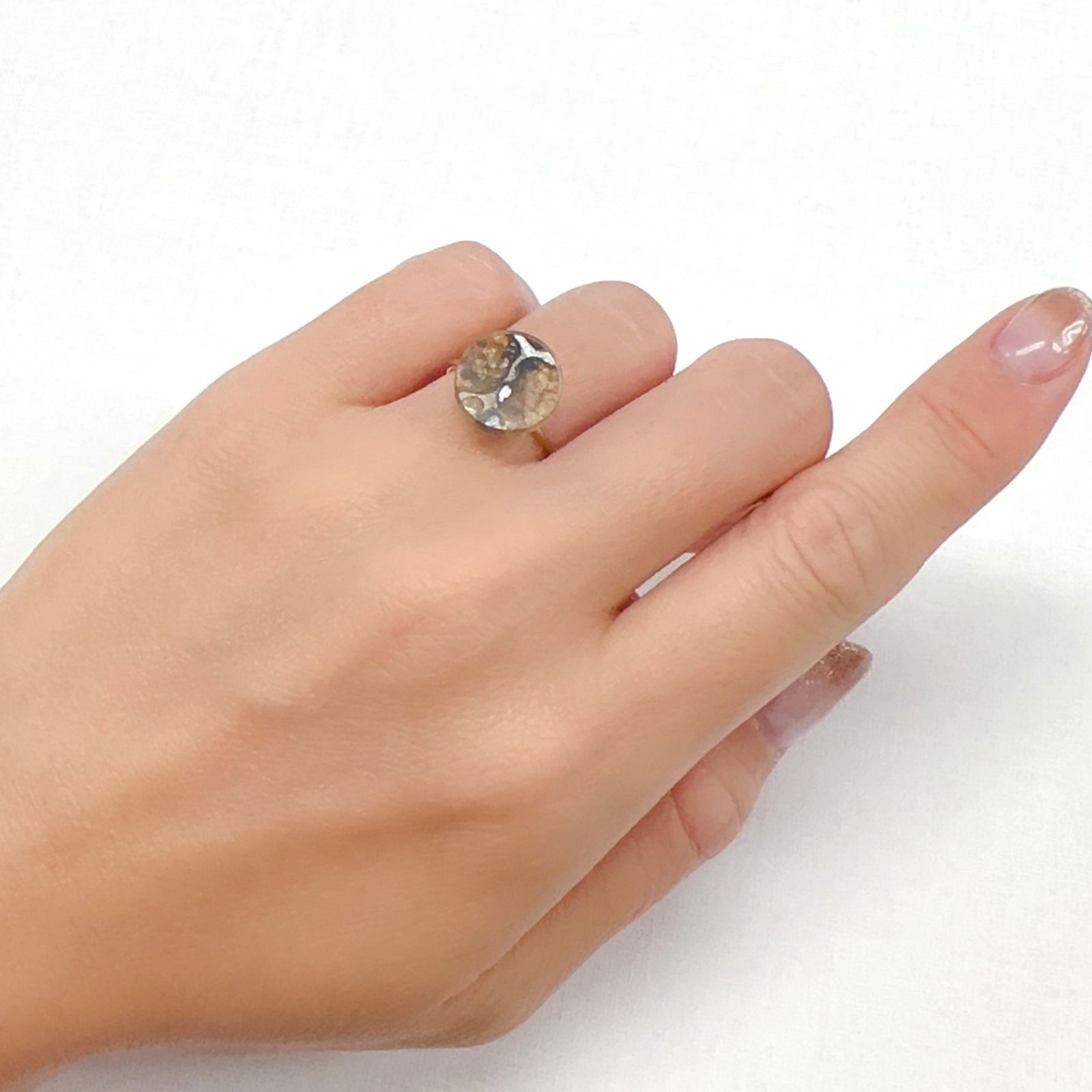 パラサイト隕石Sericho トリプレット 発見地：ケニア 3.04ct[231023670]12x12.1mm前後