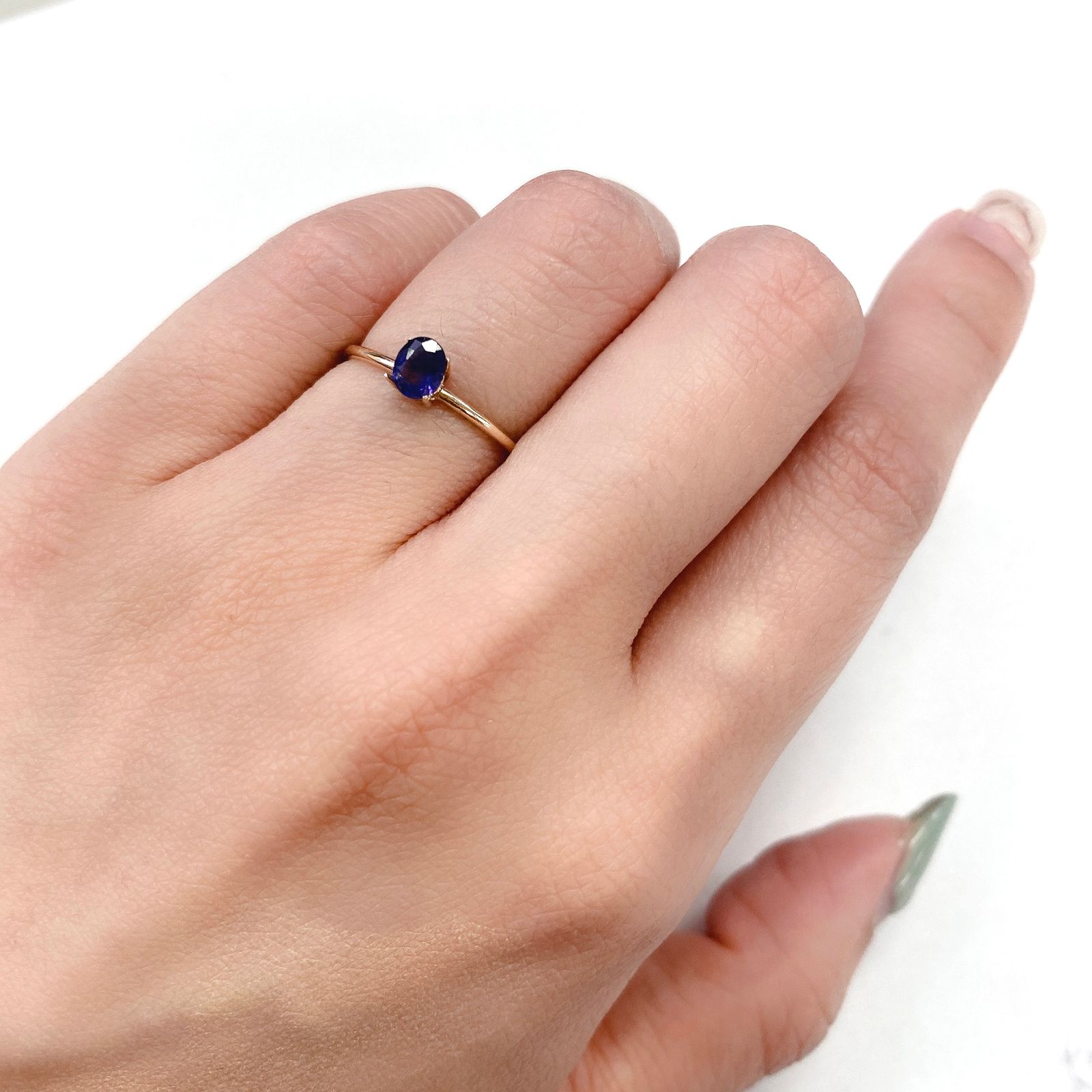 バイカラーサファイア(宝石名バイカラー・サファイア) タンザニア産 0.37ct 識別済[210410592]4.8×3.8mm前後