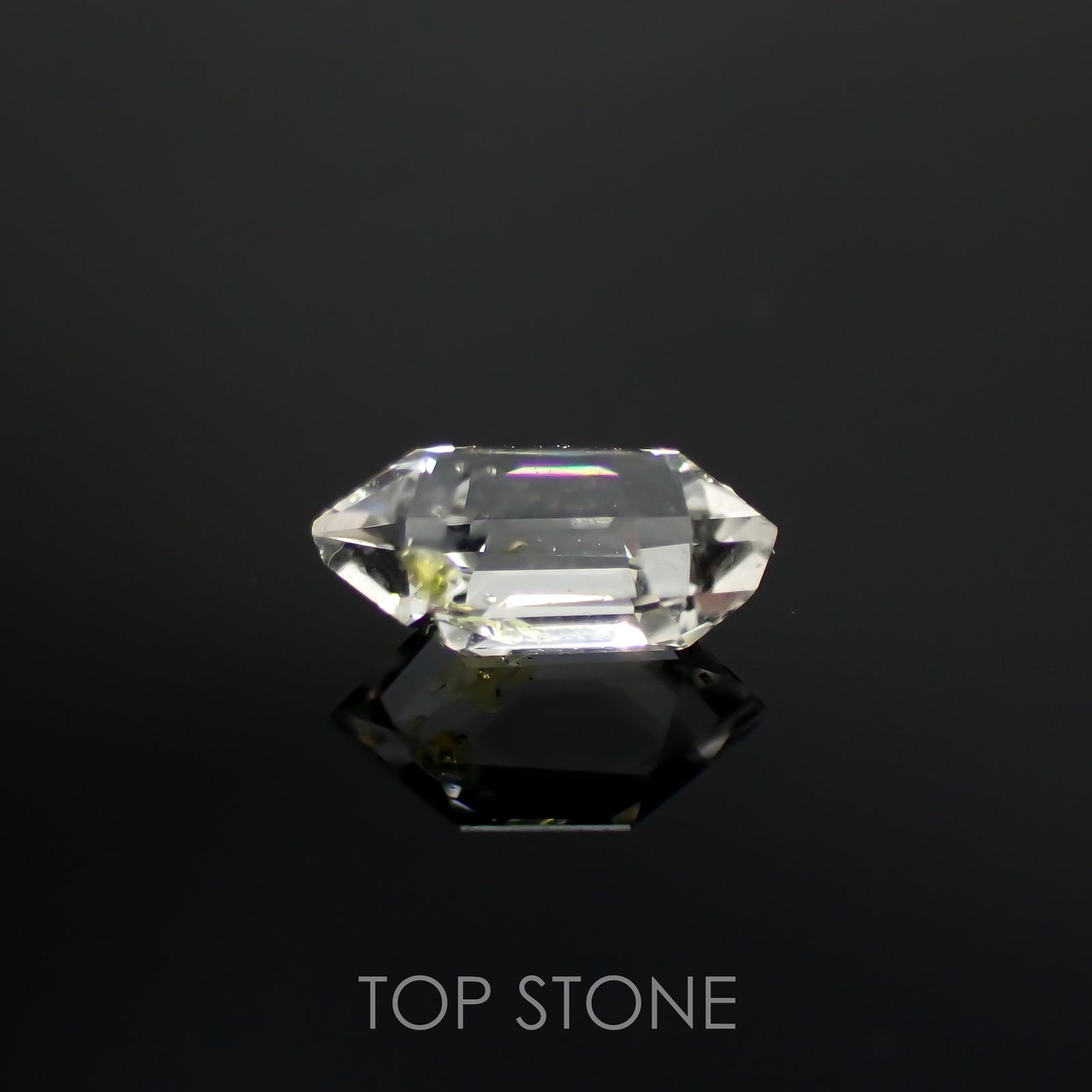 ◇カスタムカット◇オイルインクォーツ パキスタン産 0.73ct[221018538]7.7x4.6mm前後