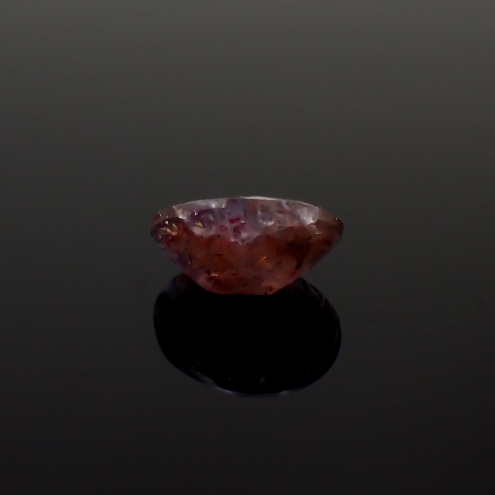 ブラッドショットアイオライト インド産 1.97ct[230923347]10.5x7.5mm前後