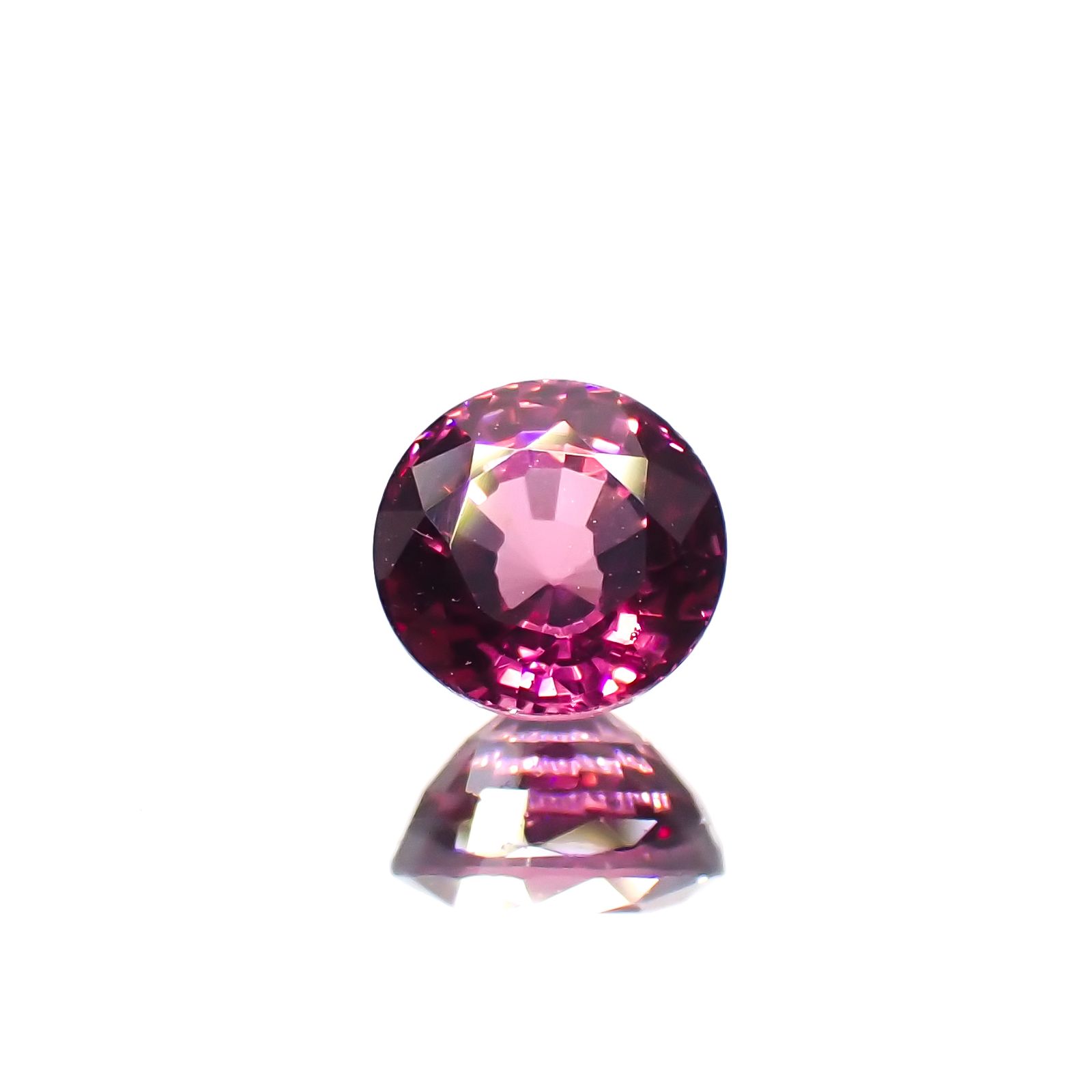 ロードライトガーネット(宝石名ロードライト・ガーネット)ブラジル産 0.69ct 識別済[230421589]4.9x4.9mm前後