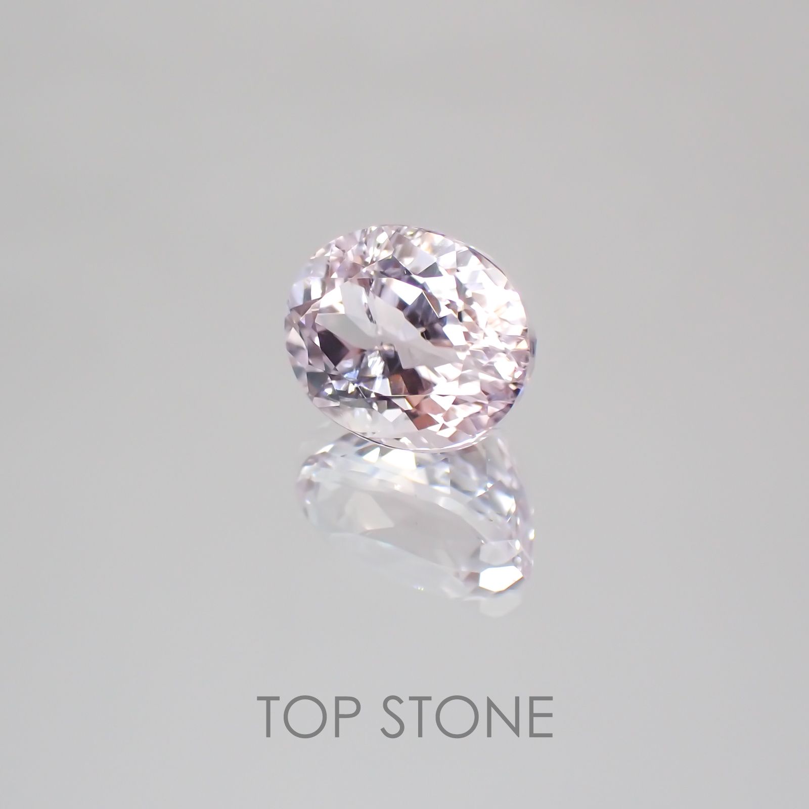 クンツァイト アフガニスタン産 ルース 2.39ct[21029730]8.8×6.9mm前後