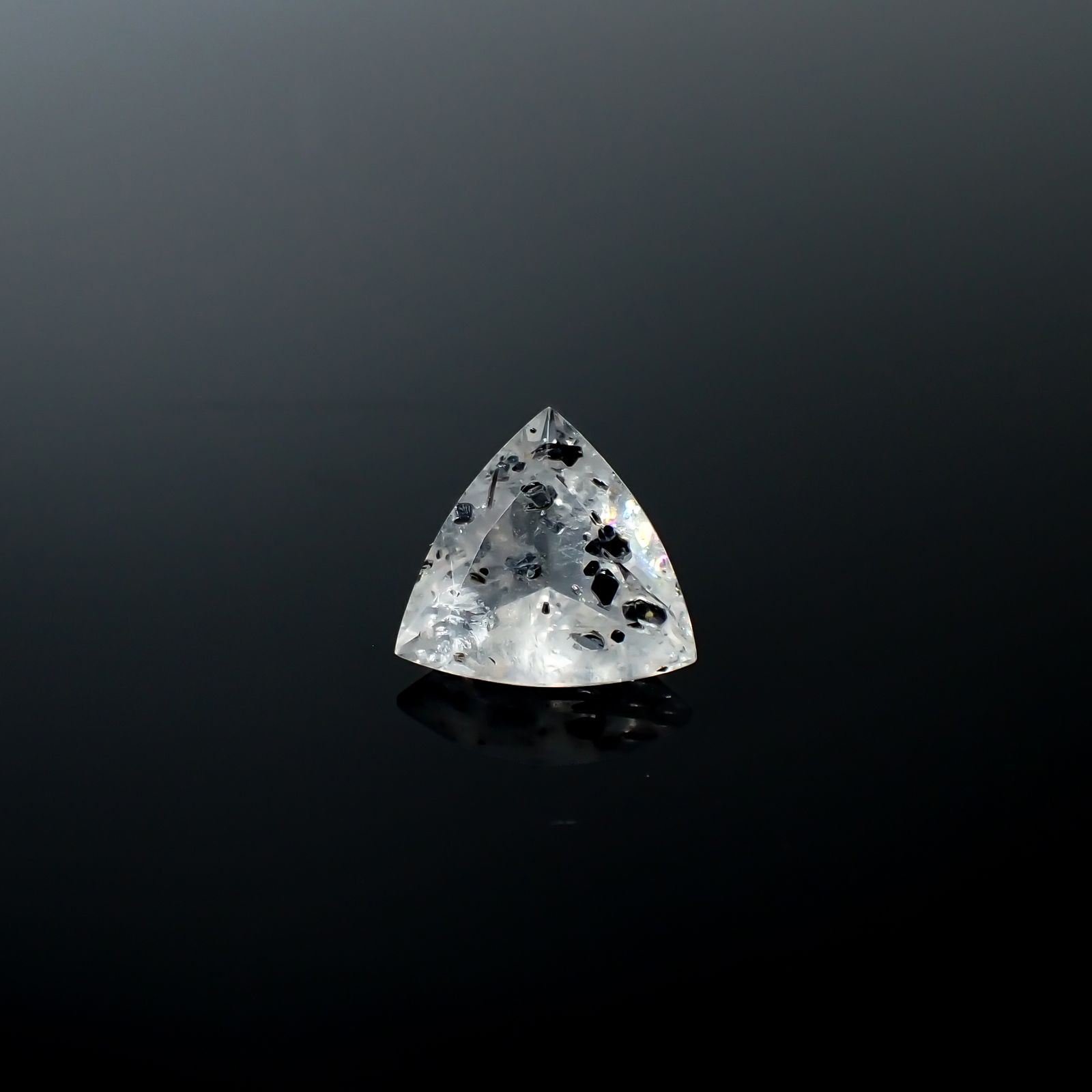 ジャガークォーツ タンザニア産 4.11ct[240427076]11.9x11.8mm前後