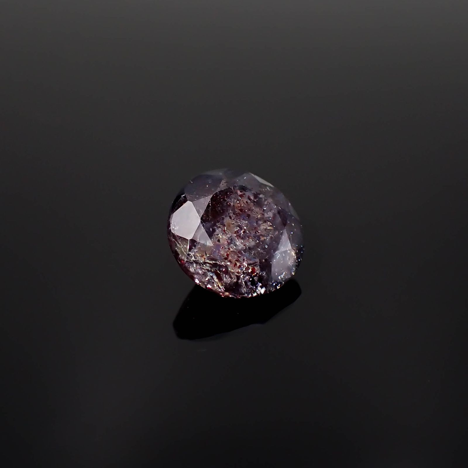 ブラッドショットアイオライト インド産 5.17ct[230321204]12.2x12.1mm前後