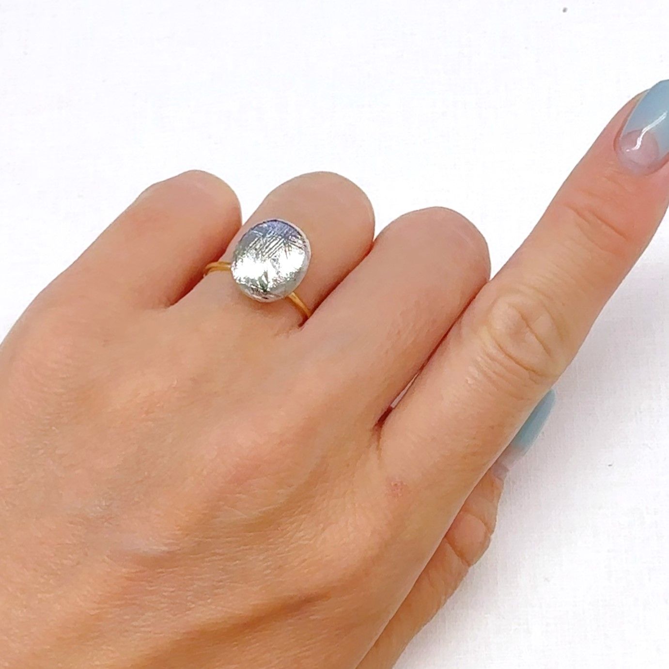 ムオニナルスタ隕石 発見地:スウェーデン 8.80ct[240125762]12.9x10.7mm前後
