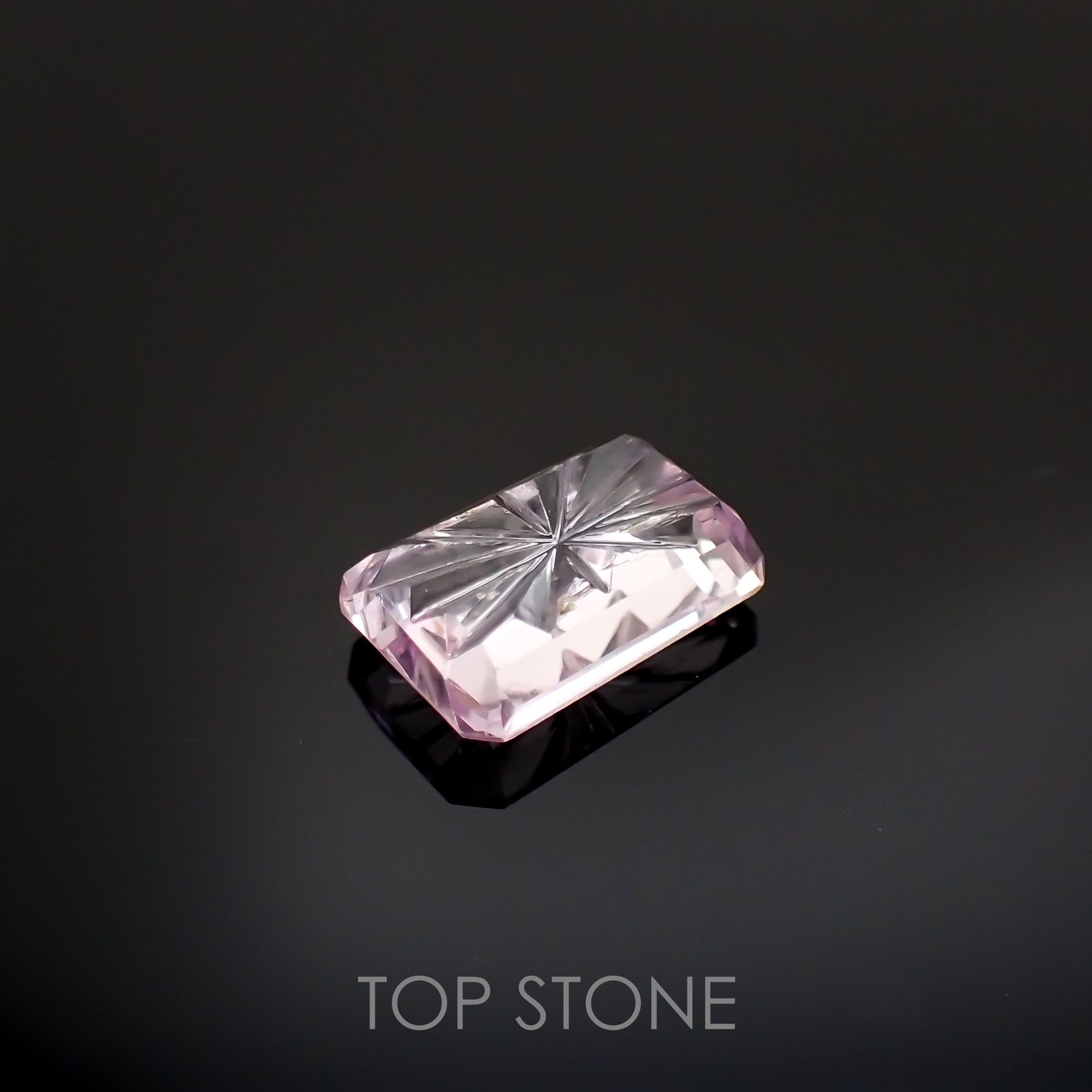 ◇甲州貴石切子Plus Three◇クンツァイト カード付き(宝石名クンツァイト)アフガニスタン産 4.20ct 識別済[220114612]12.2x8.2mm前後