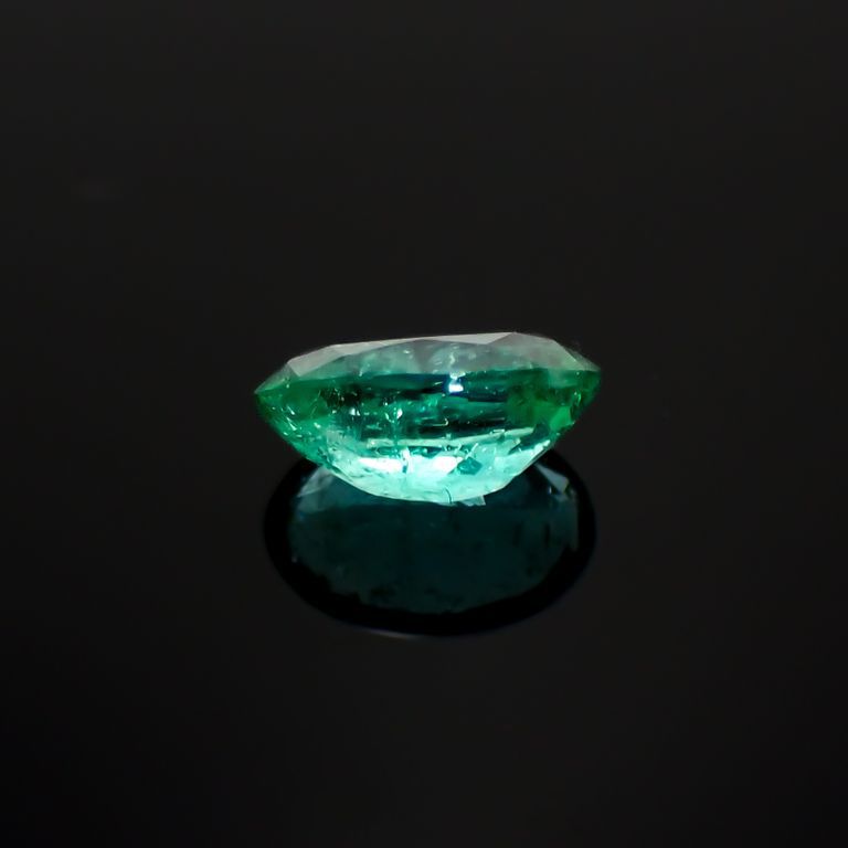 パライバトルマリン(宝石名トルマリン/別名パライバ・トルマリン)ブラジル・キントス鉱山産 0.362ct ソ付(宝貴協)[221018732]5.5x3.7mm前後