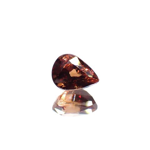 カラーシフトマラヤガーネット(宝石名ガーネット)タンザニア産 識別済 1.90ct / 7.8x5.9mm前後 [260415009]