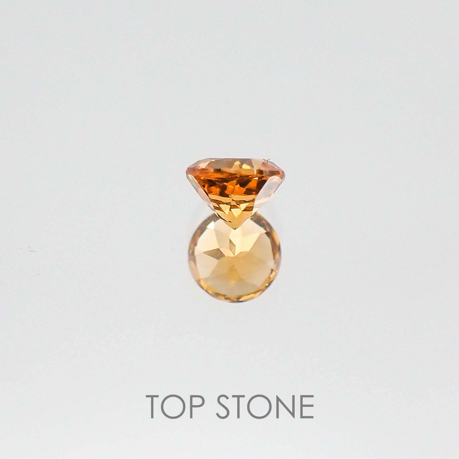 スペサルティンガーネット (宝石名スペサルティン・ガーネット) ケニア産 0.24ct 識別済[20084397]3.5×3.5mm前後