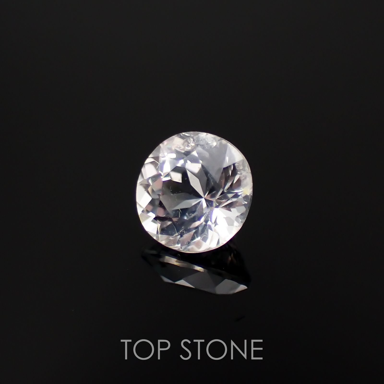 フェナカイト(宝石名フェナカイト)マダガスカル/ブラジル産 0.75ct 識別済[221119135]5.8x5.6mm前後
