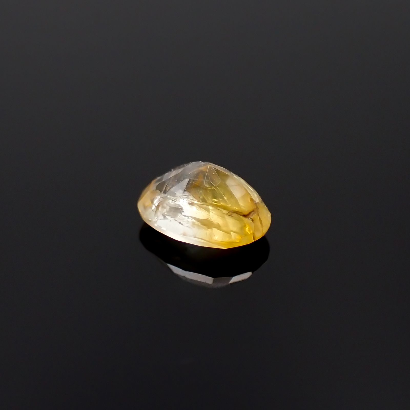ジョハチドーライト(宝石名ジョハチドライト)ビルマ産 0.522ct ソ付(彩珠)[231225029]5.7x4mm前後