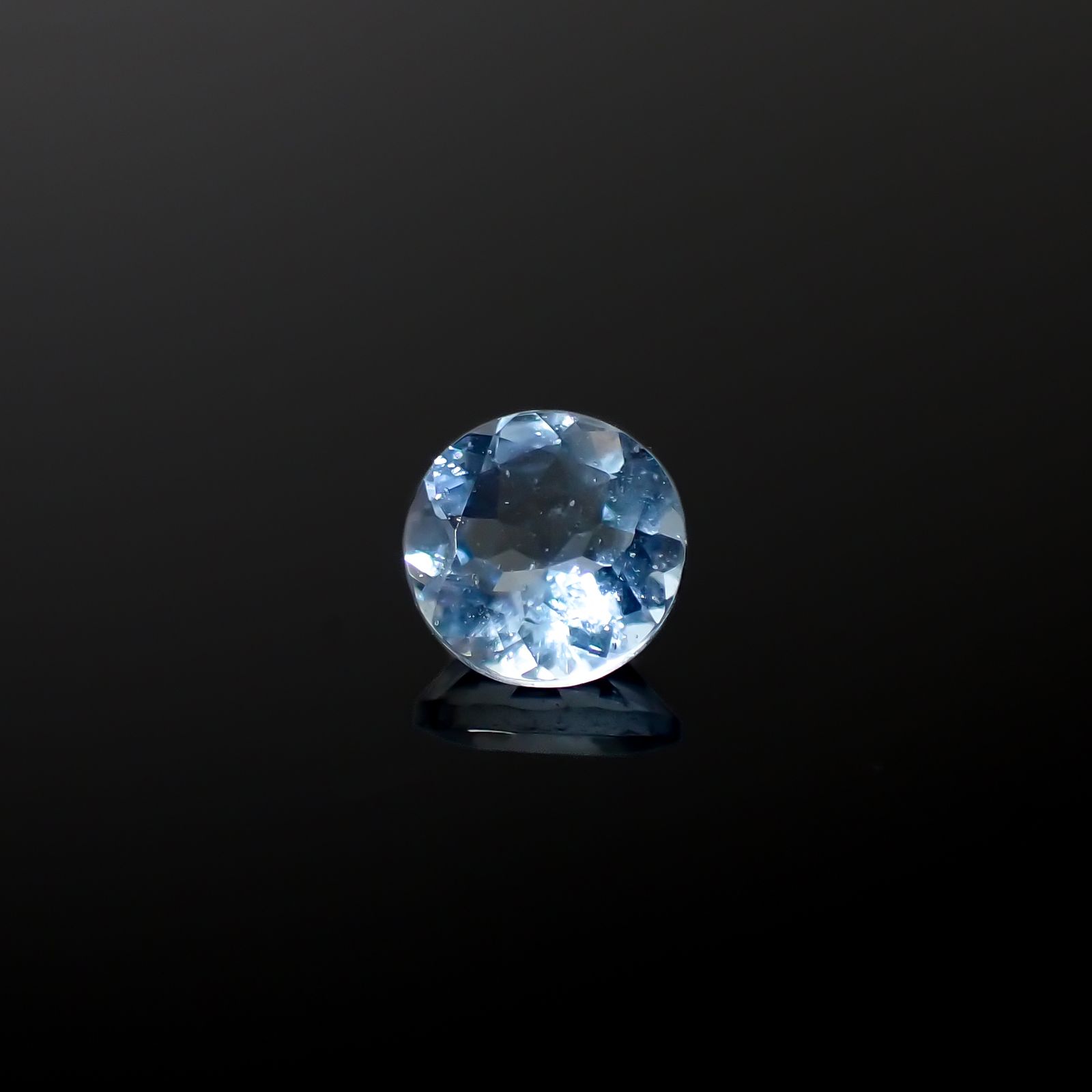 アクアマリン(宝石名アクアマリン)モザンビーク産 0.42ct 識別済[240226012]5x5mm前後