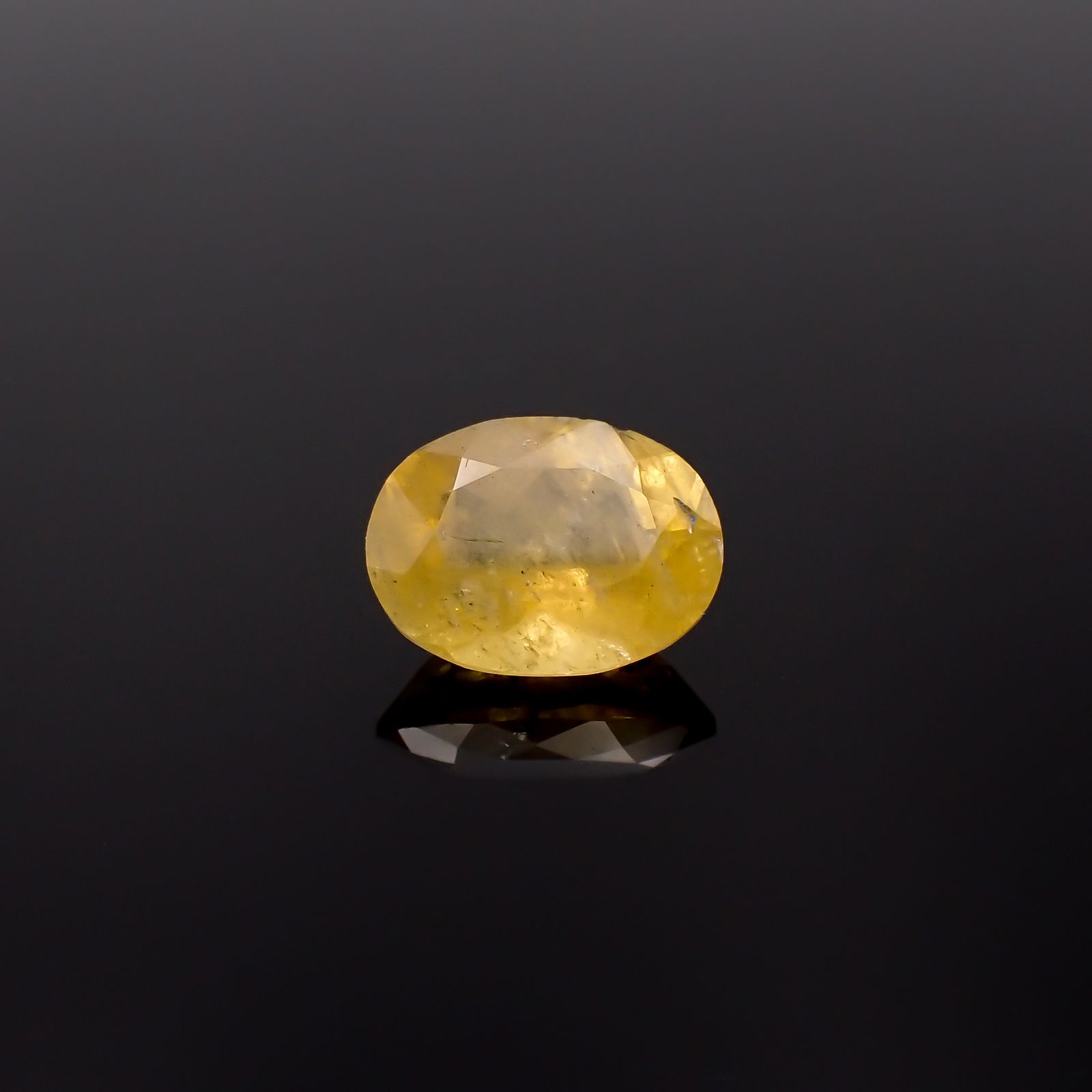 コンドロダイト(宝石名コンドロダイト)タジキスタン・パミール高原産 1.479ct ソ付(彩珠)[231225229]8.1x6.2mm前後