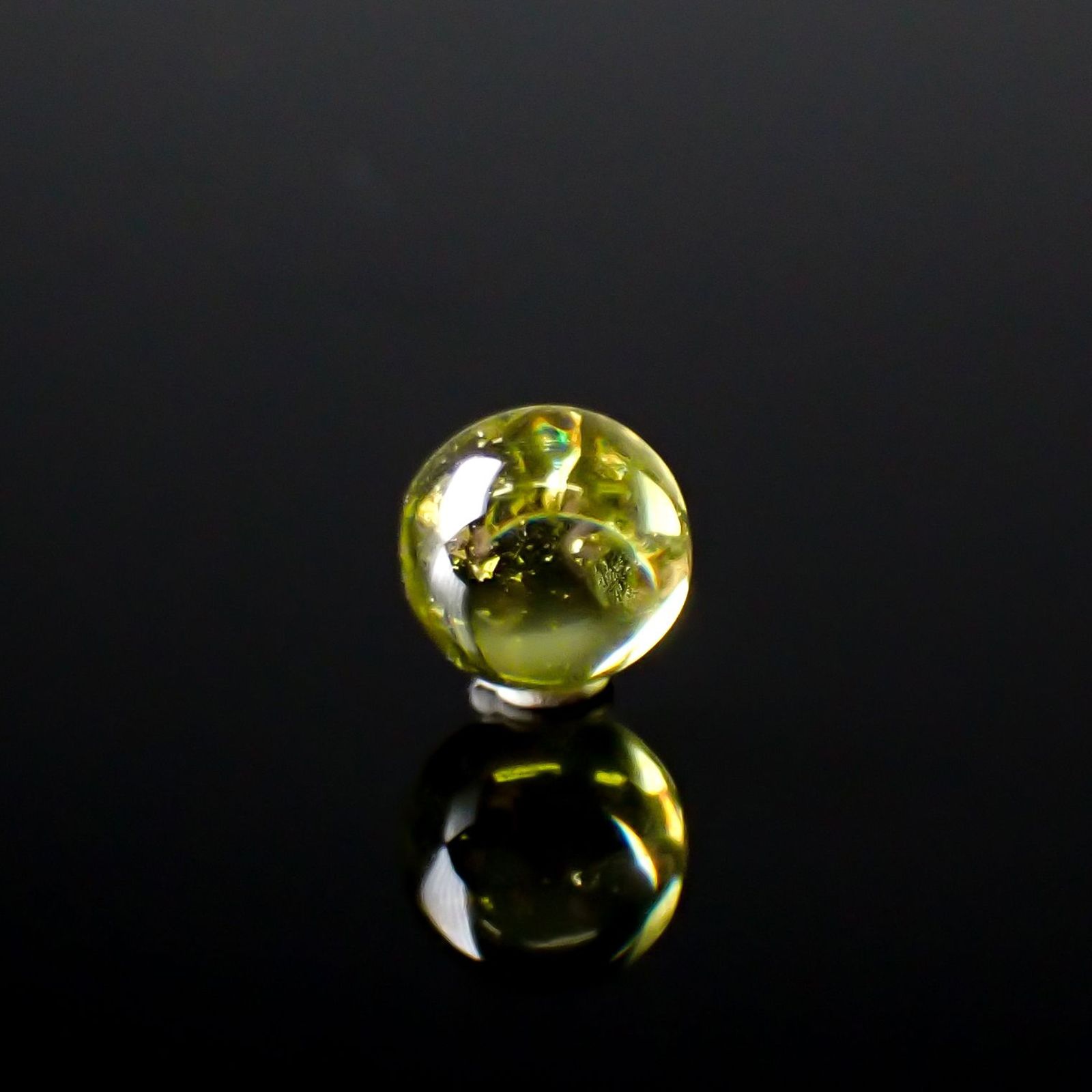 スファレライト スペイン産 1.94ct / 6.7x6.6mm前後 [250329914]