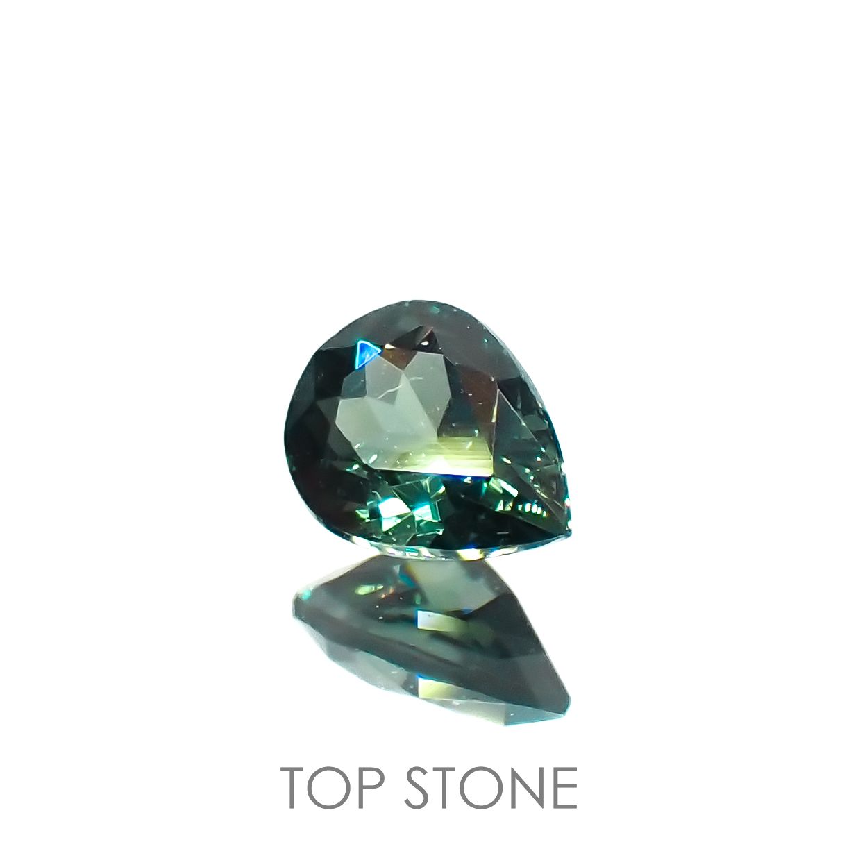 カラーチェンジガーネット アレキタイプ マダガスカル・ベキリー産 0.19ct[230119983]4.1x3.1mm前後