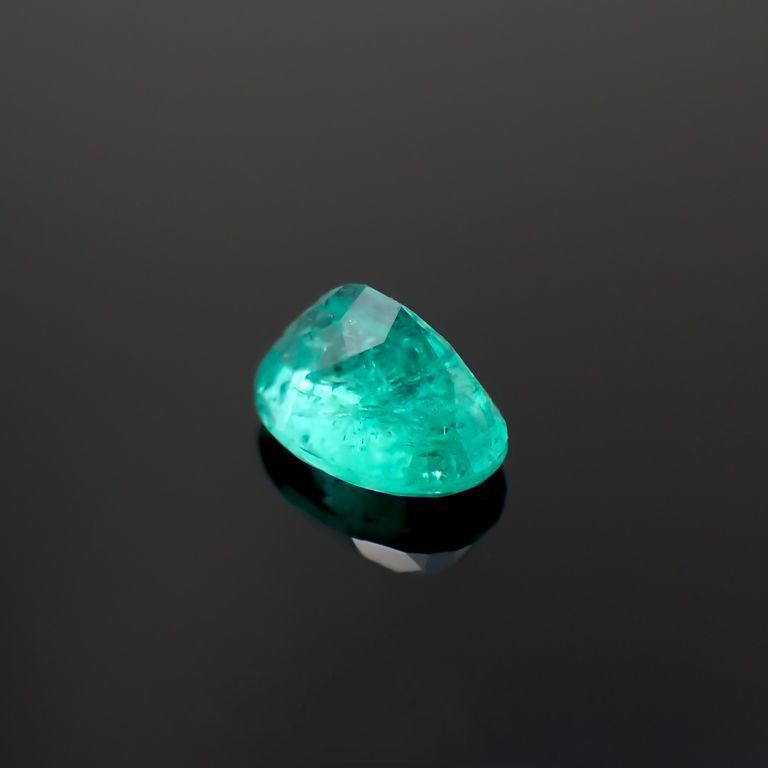 パライバトルマリン ブラジル産 0.72ct[221018792]6.6x4.5mm前後