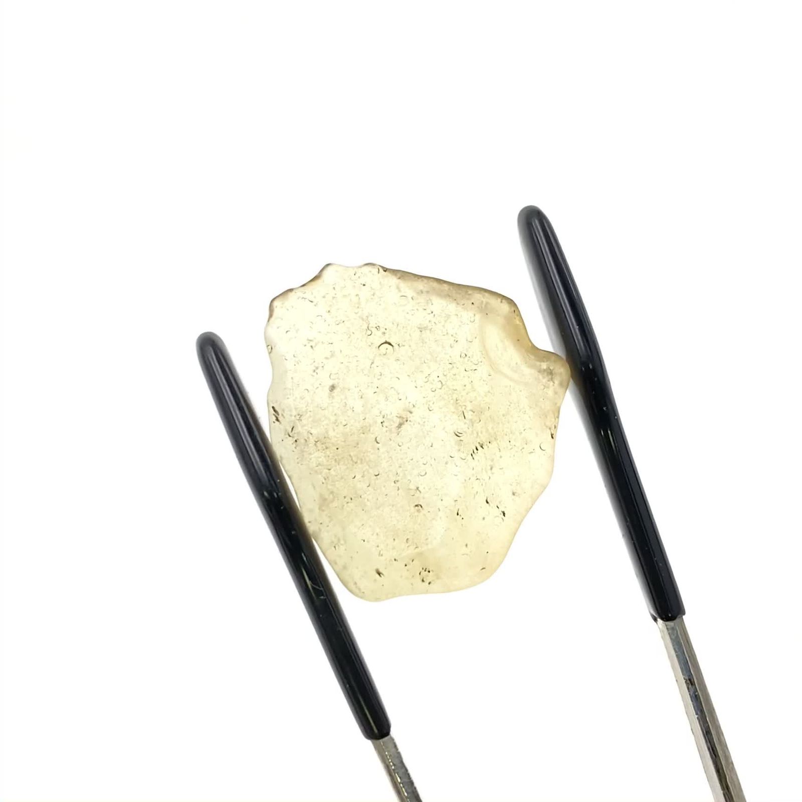 リビアングラス 原石 発見地：エジプト・リビア砂漠 10.70ct