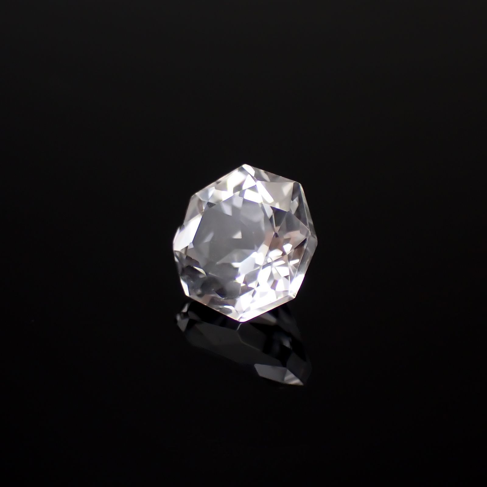 ◇オクタゴンカット◇ホワイトトパーズ ブラジル産 1.76ct[221119160]7x6.9mm前後