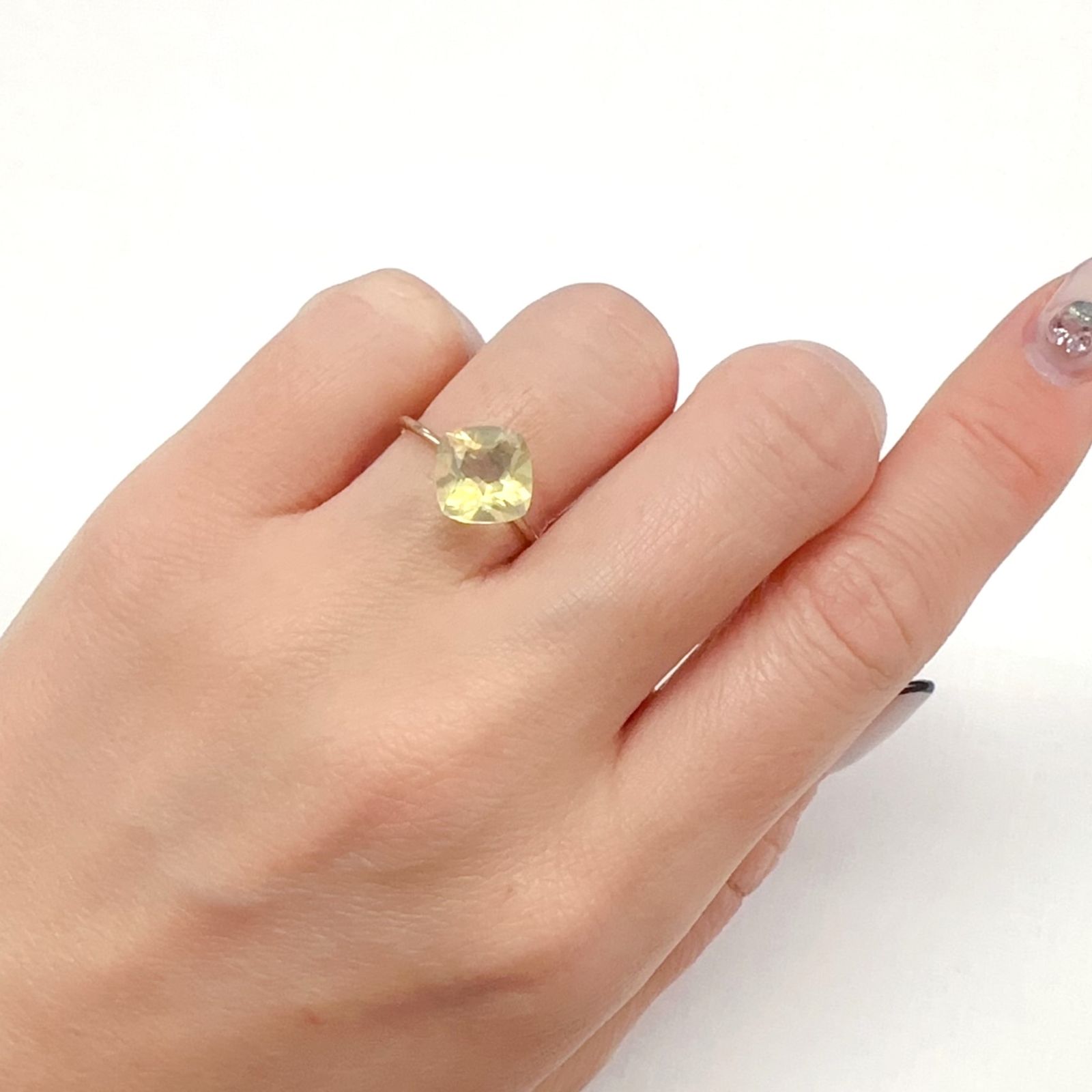 イエローオパール メキシコ産 1.74ct[240226198]8.4x8.3mm前後