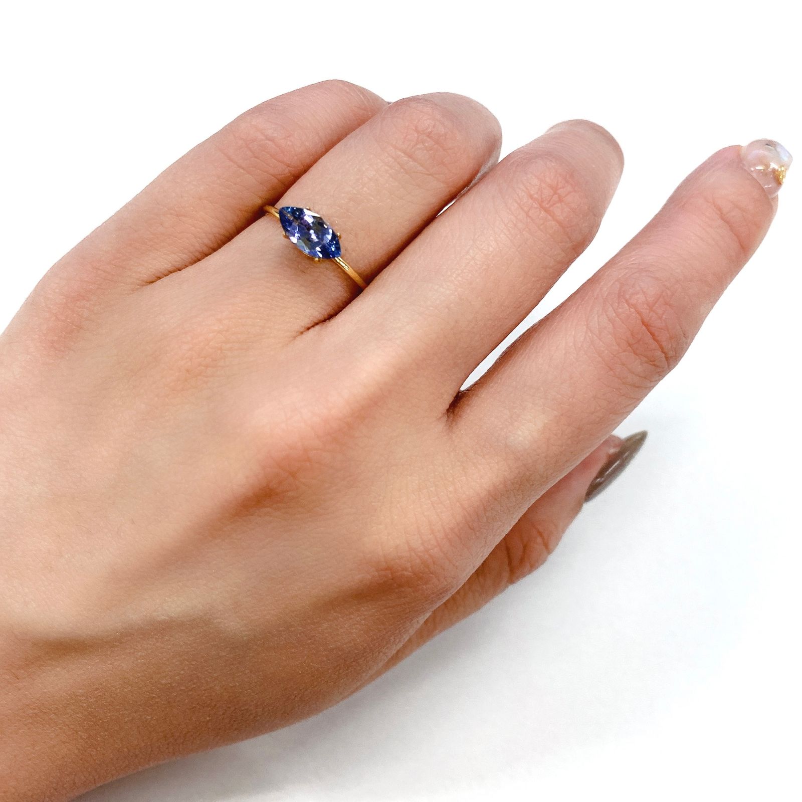 バイカラータンザナイト(宝石名バイカラー・ゾイサイト) タンザニア産 0.73ct 識別済[210410573]9.1×4.6mm前後