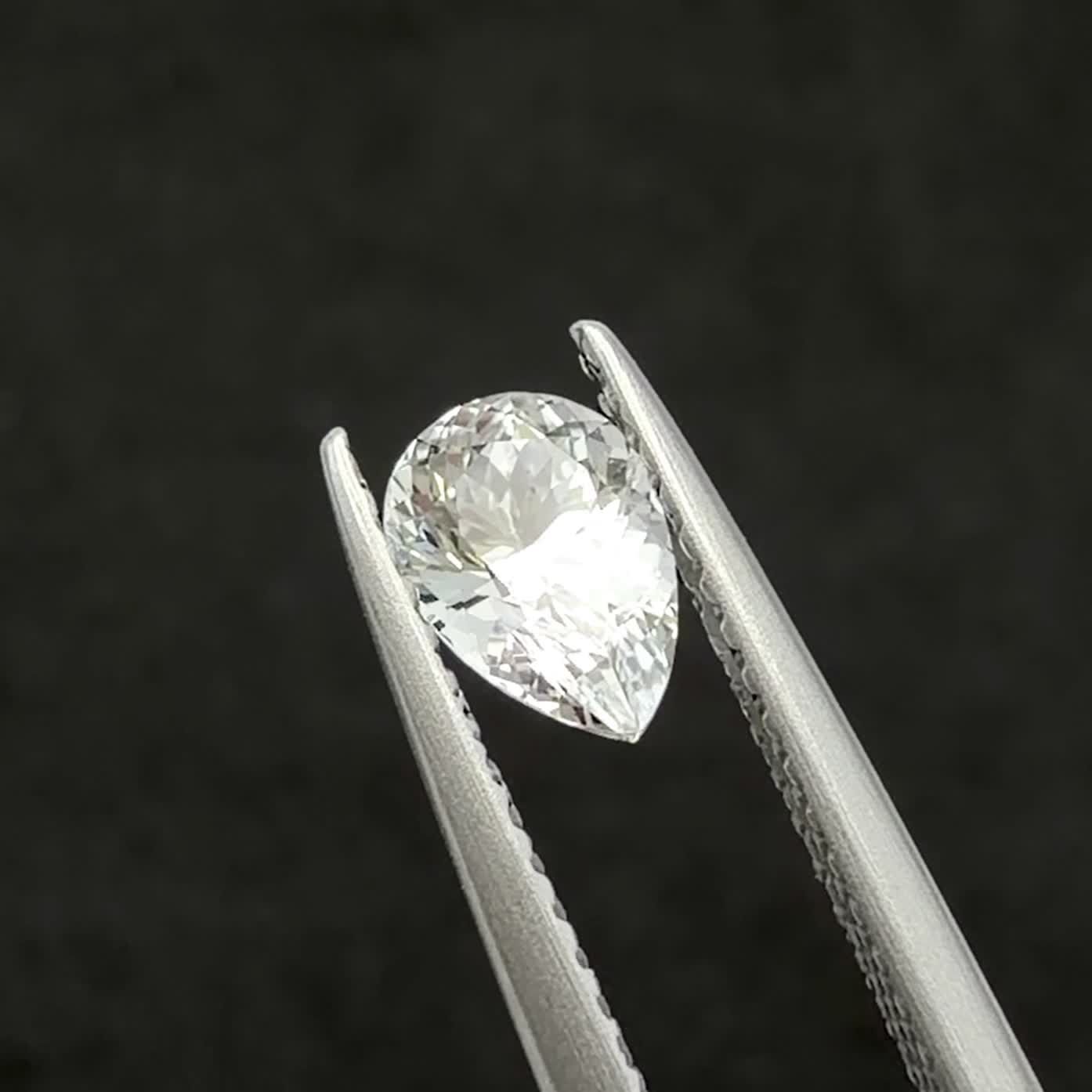 フェナカイト ロシア産 0.66ct / 6.7x4.8mm前後 [260231711] | TOP