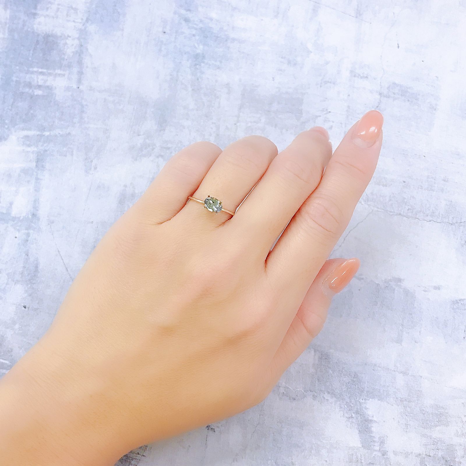 バイカラータンザナイト(宝石名タンザナイト)タンザニア産 0.68ct 識別済[220917745]6.4x4.6mm前後