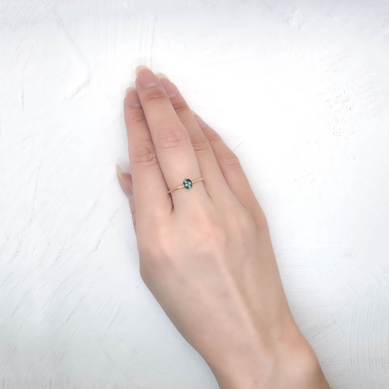 ブルートルマリン アフガニスタン産 0.33ct [250114096]4.9x3.9mm前後