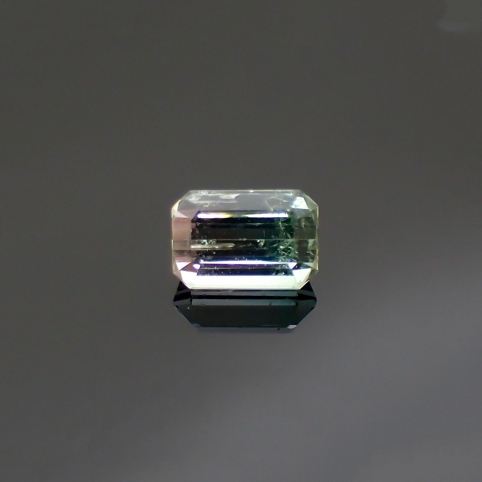 パステルカラートルマリン アフガニスタン産 1.39ct [220114263]7.3x4.9mm前後