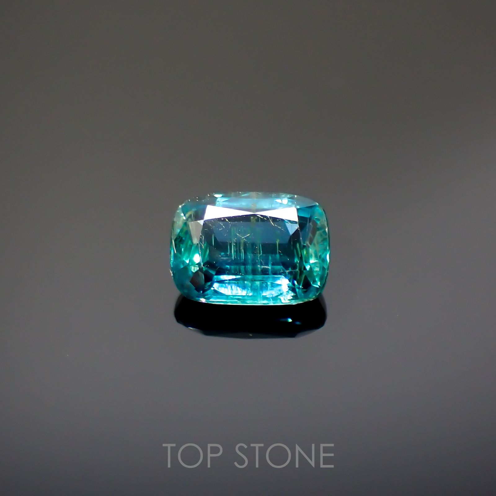 オーシャンブルーカイヤナイト(宝石名カイヤナイト)ネパール産 1.20ct 識別済[220115388]6.9x5.1mm前後
