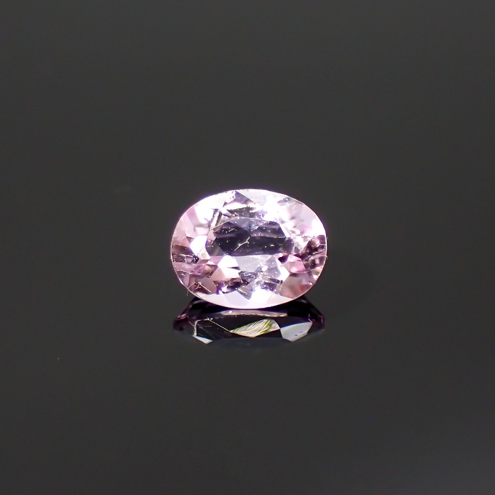 インペリアルトパーズ(宝石名トパーズ)ブラジル産 0.33ct 識別済[220114985]5x3.8mm前後