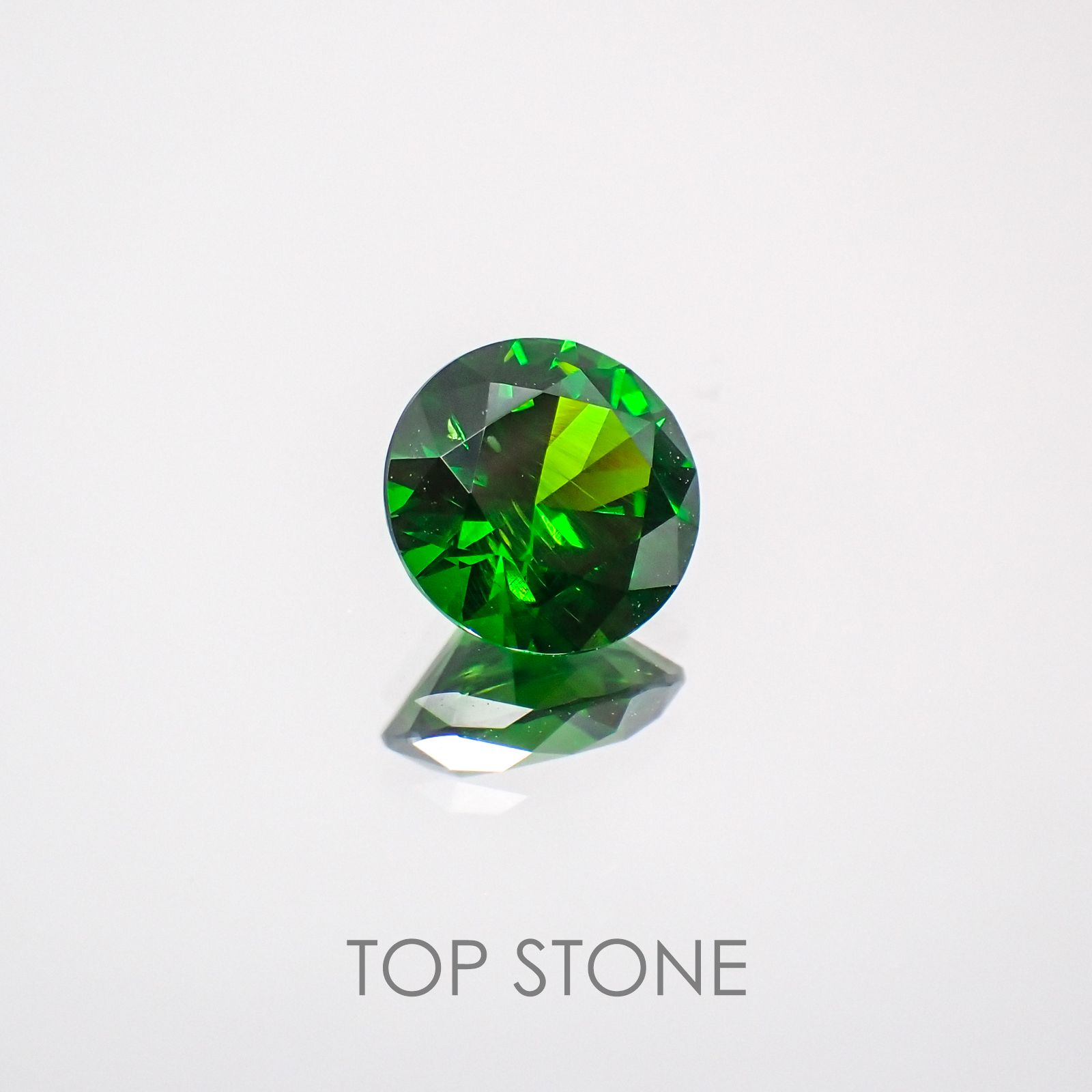 デマントイドガーネット(宝石名デマントイド・ガーネット) ロシア産 0.986ct ソ付(彩珠)[210310254]6.1×6.1mm前後