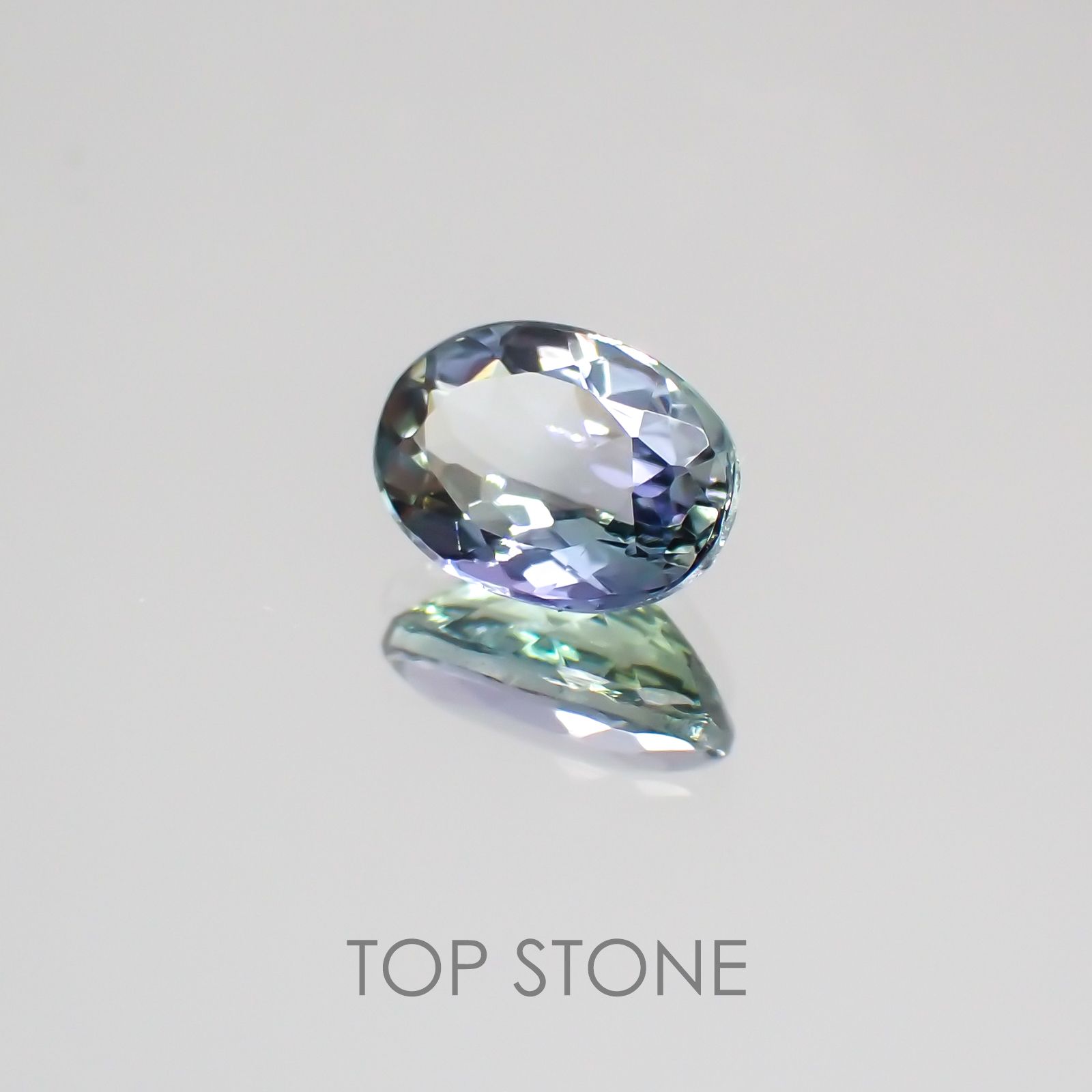 バイカラータンザナイト タンザニア産 ルース 0.87ct[210210050]6.9×5mm前後