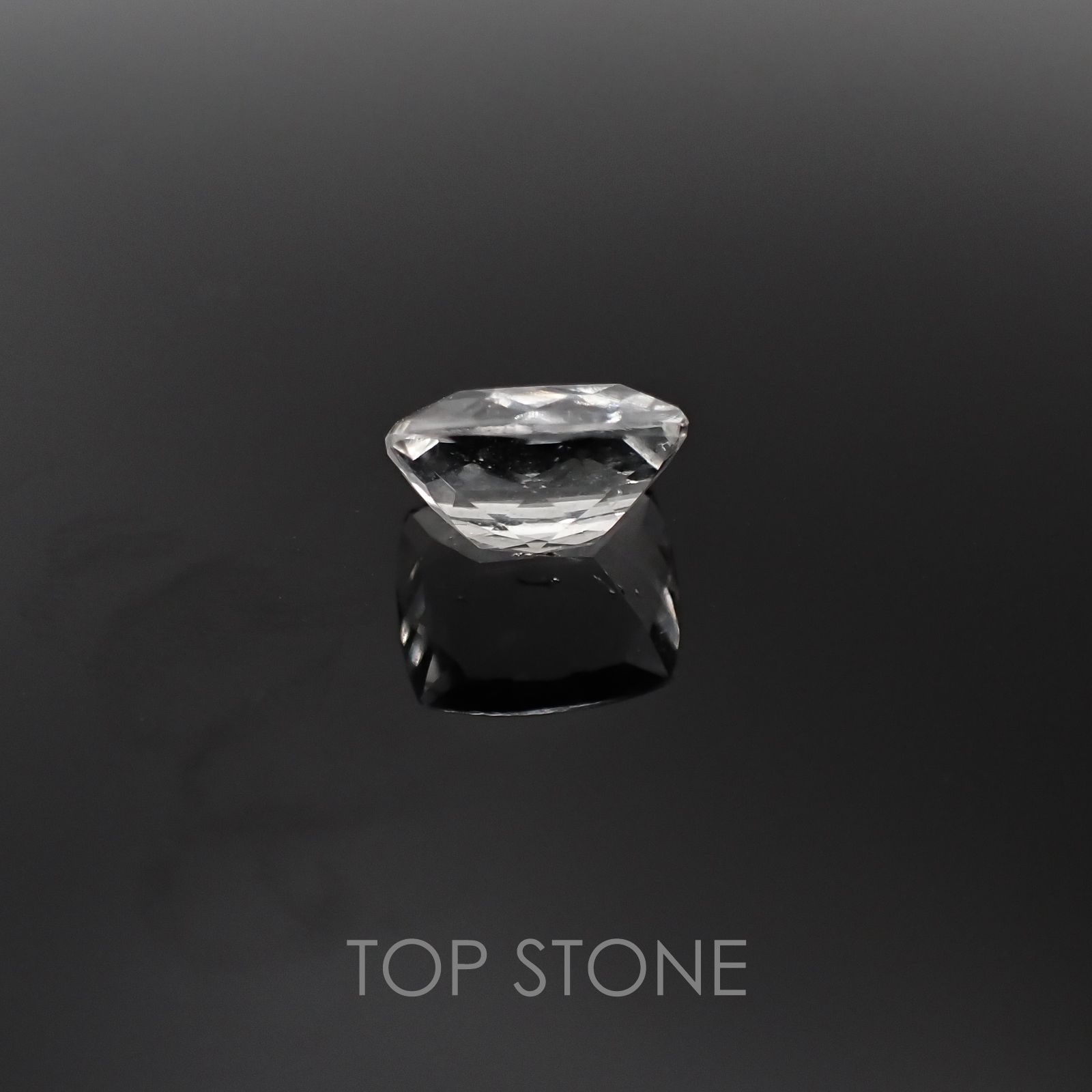ハイアライトオパール メキシコ産 ルース 2.18ct[20085241]9.6×8.2mm前後