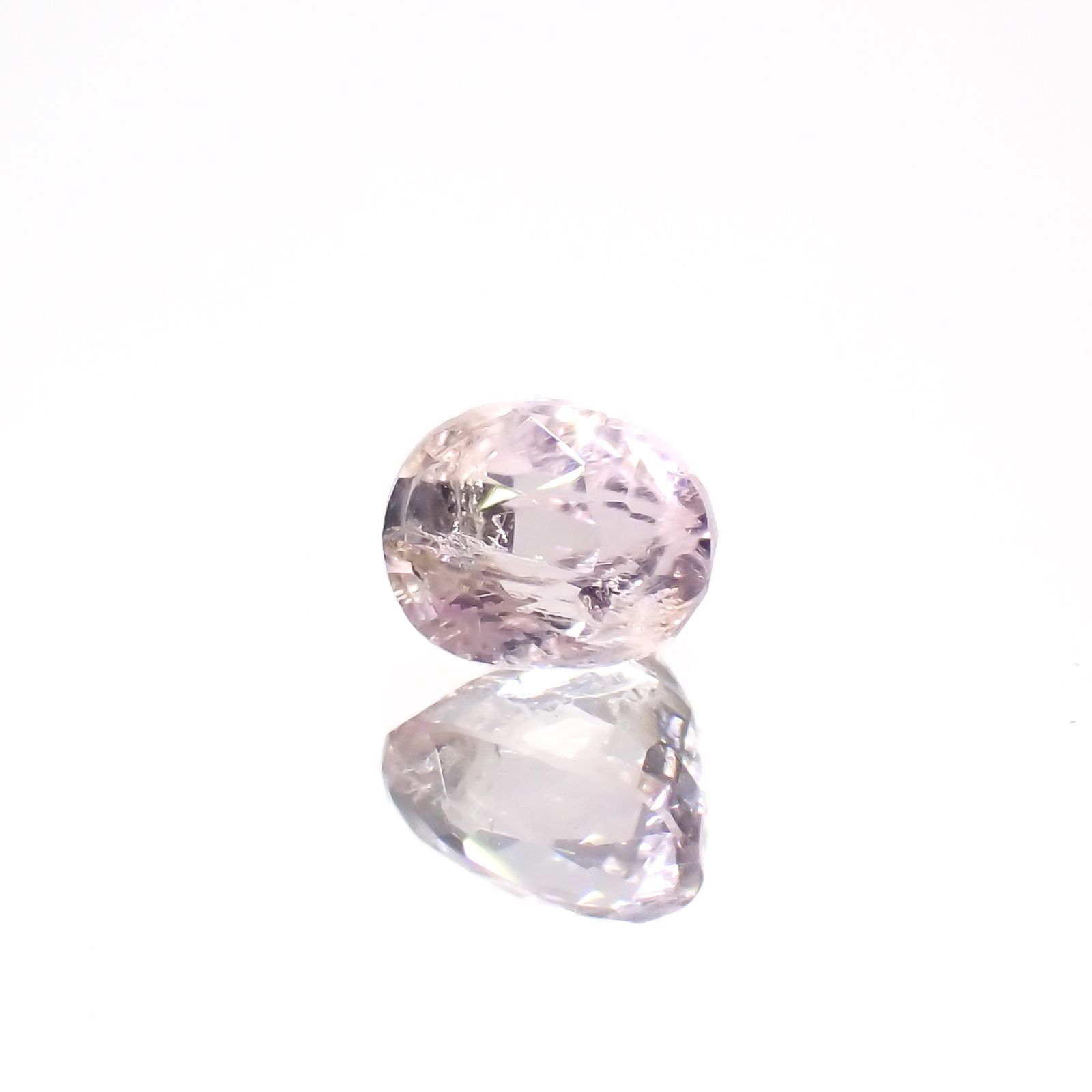 ピンクポードレッタイト (宝石名ポードレッタイト )ビルマ産 0.306ct ソ付(彩珠)[231023921]4.6x3.5mm前後